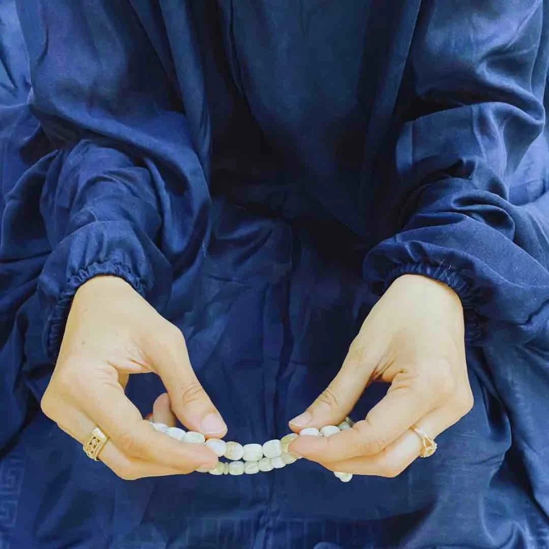 Namaz Chadar with Sleeves Irani Chadar Khimar