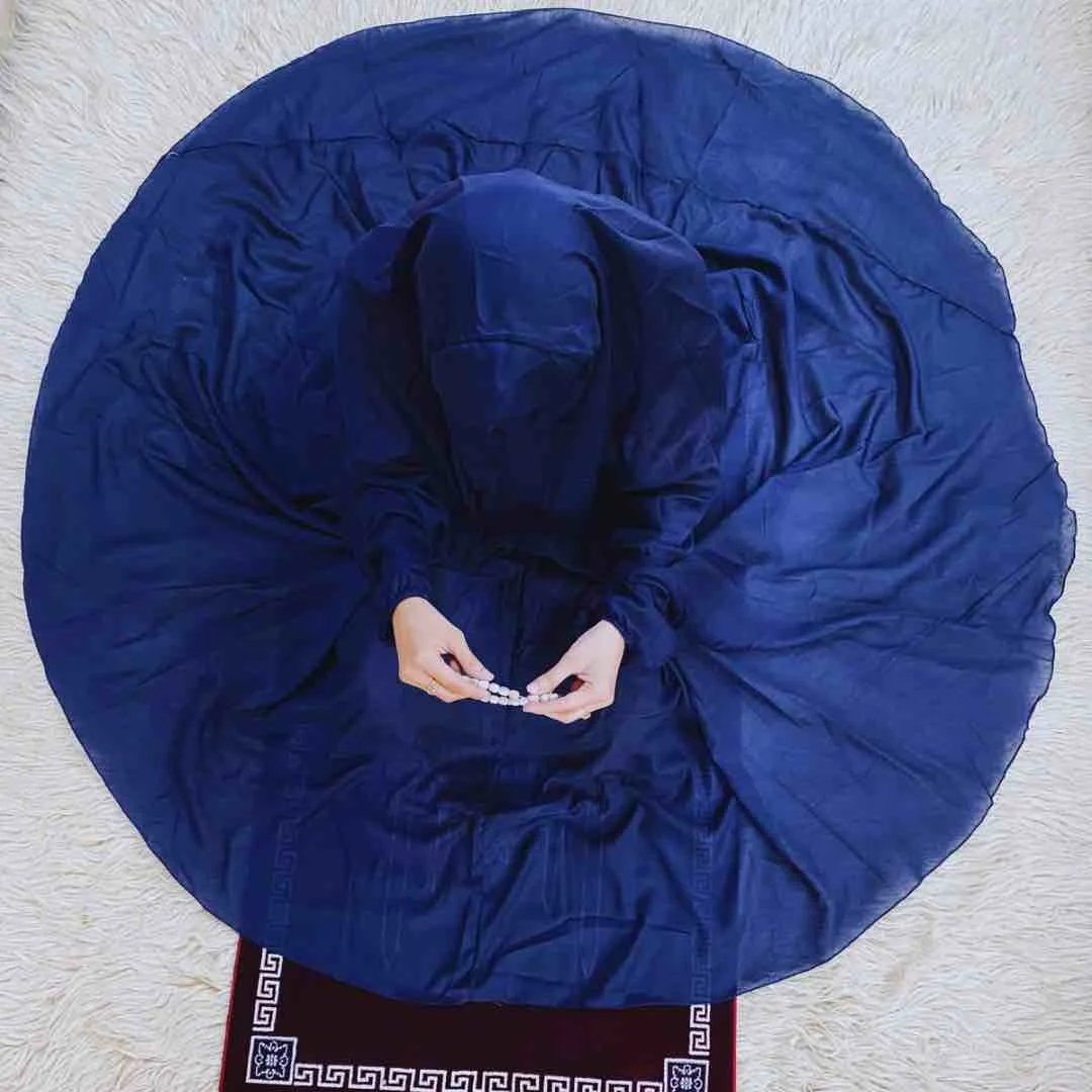 Namaz Chadar with Sleeves Irani Chadar Khimar