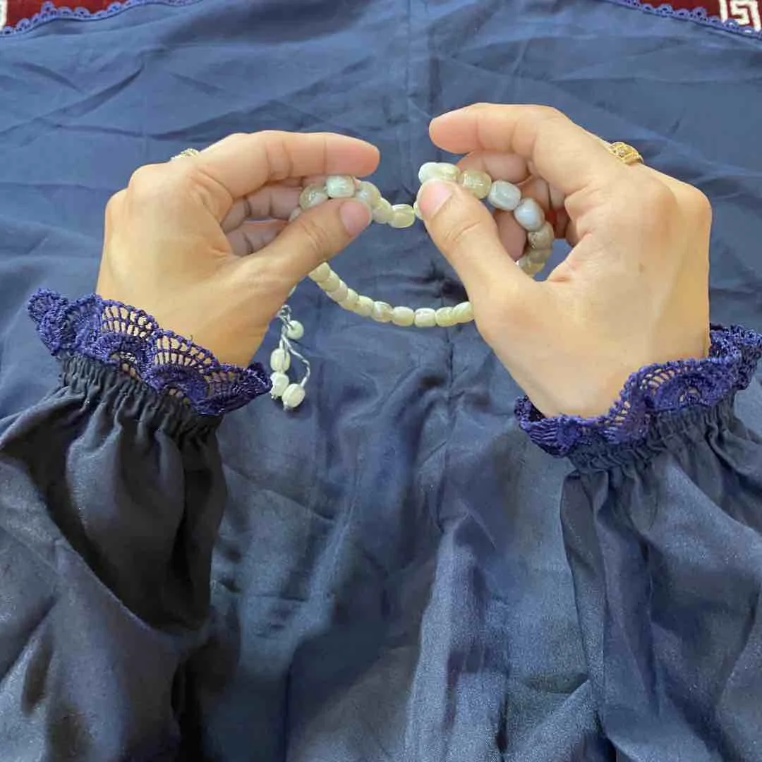 Namaz Chadar with Sleeves Irani Chadar Khimar