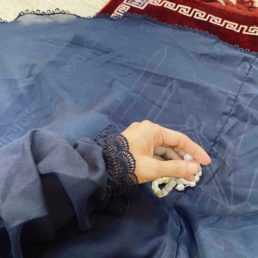 Namaz Chadar with Sleeves Irani Chadar Khimar