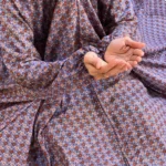 Printed namaz chadar with sleeves