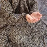 Namaz chadar with sleeves