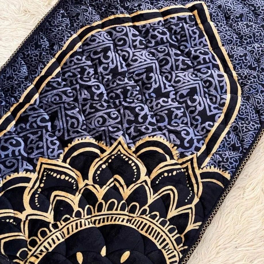 prayer_mats_09_1267011-18 Premium Quilted Prayer Mats