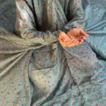 namaz chadar with sleeves