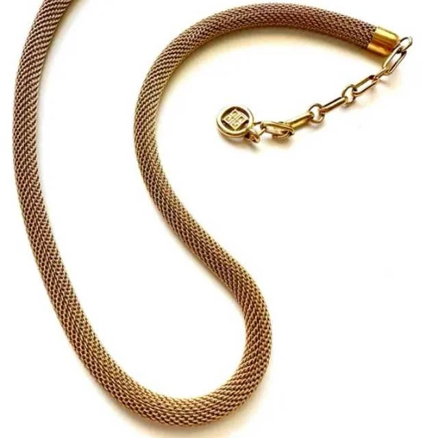 jw_67j850-10 Glam and Gold Metal Mesh Necklace