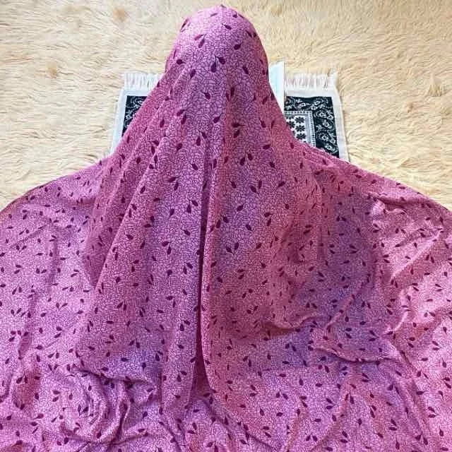 Makhna Hijab Namaz Chadar without Sleeves Clothifydotpk