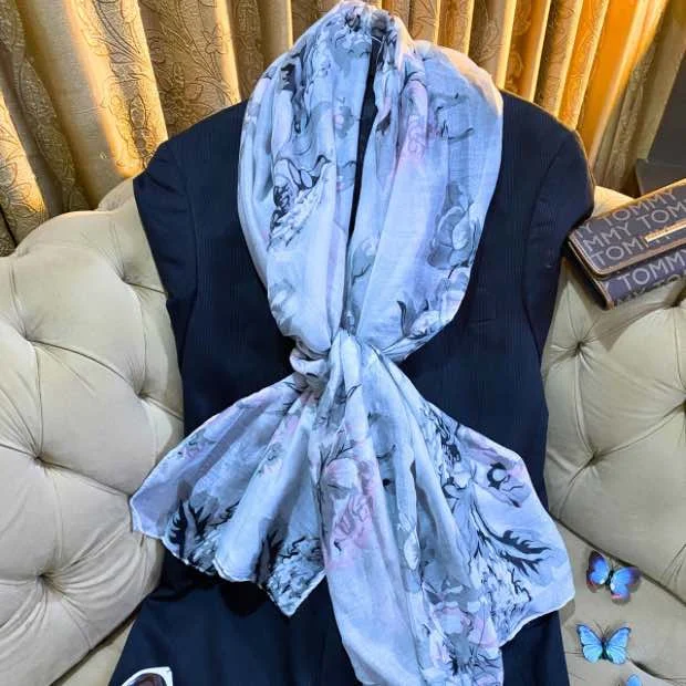 Lawn_6323 - 47 Printed Lawn Hijab Clothifydotpk