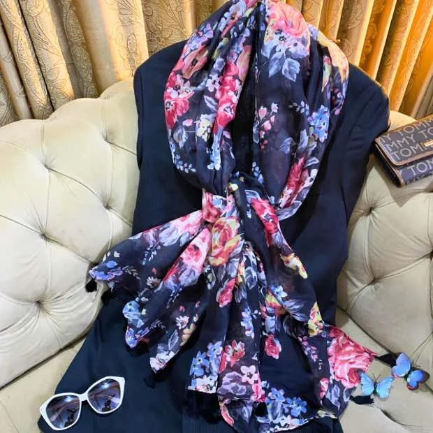 Lawn_6323 - 51 Printed Lawn Hijab Clothifydotpk