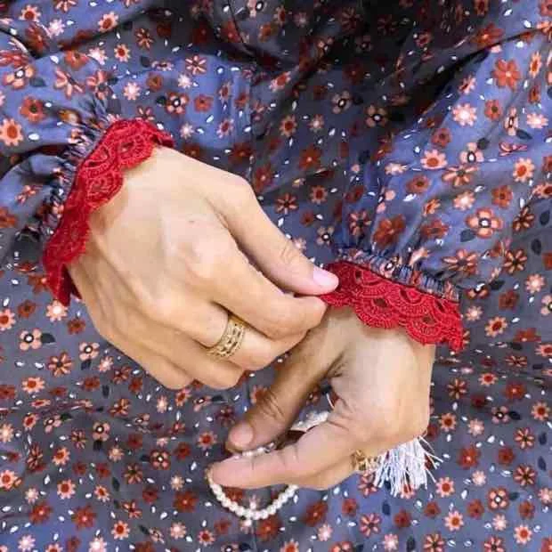 Premium Lace Namaz Chadar Clothifydotpk