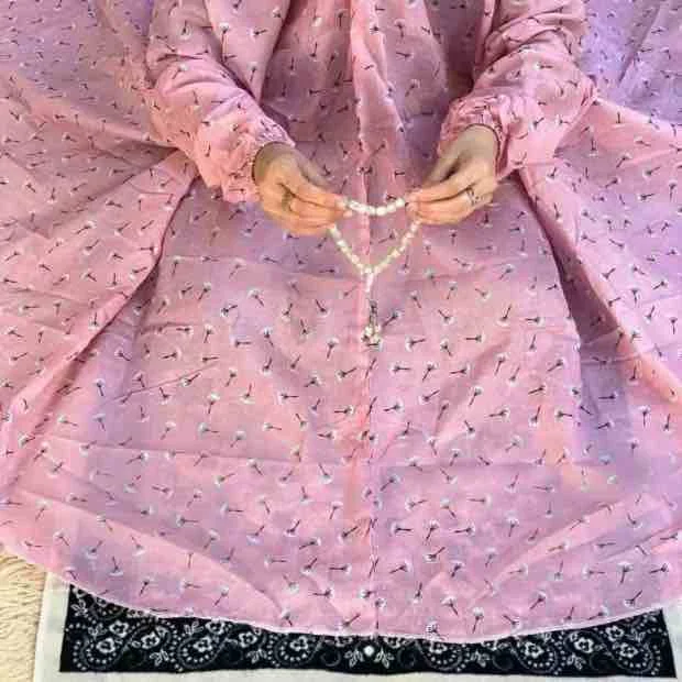 Printed Namaz Chadar with sleeves CLOTHIFYDOTPK