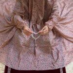 Namaz Chadar with sleeves Clothifydotpk