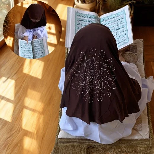 Close-up of a soft, lightweight Fancy Makhna scarf designed for kids namaz, featuring secure coverage.