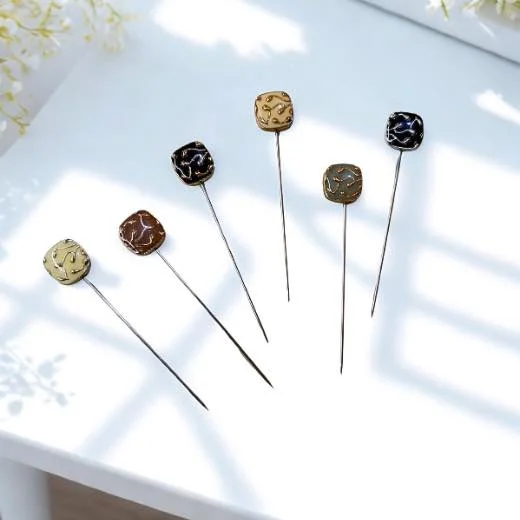 Pins_PQ_241 - 10 A close-up of a Hijab Pin. Clothifydotpk