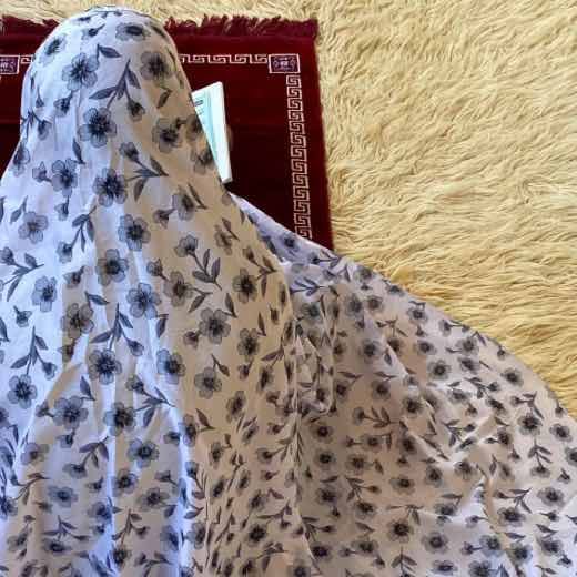 Makhna_Hijab_94110 - 12 A woman's namaz chadar without sleeves.