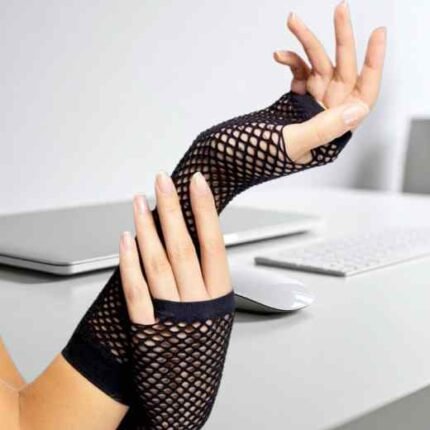 Stretchy, netted fabric arm sleeves.