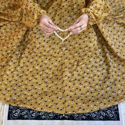 Printed Namaz Chadar with sleeves CLOTHIFYDOTPK