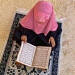 Close-up of a soft, lightweight Fancy Makhna scarf designed for kids namaz, featuring secure coverage.