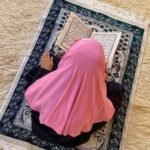 Close-up of a soft, lightweight Fancy Makhna scarf designed for kids namaz, featuring secure coverage.