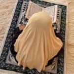 Close-up of a soft, lightweight Fancy Makhna scarf designed for kids namaz, featuring secure coverage.