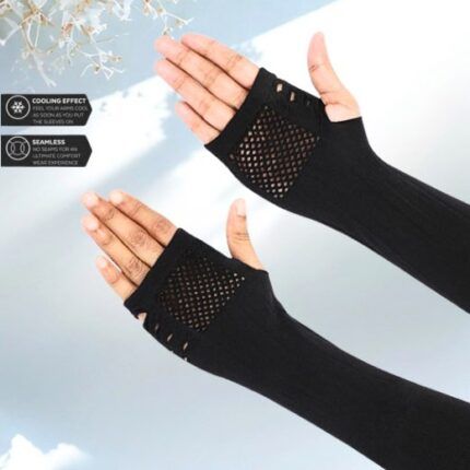 Stretchy, netted fabric arm sleeves.
