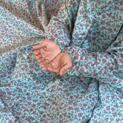 Woman Performing Salah in a Breathable Soft Swiss Lawn full length Namaz Chadar with Pocket By Clothifydotpk
