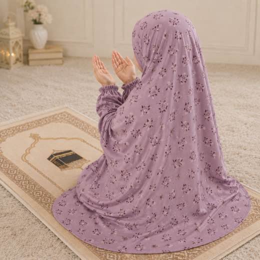 Kids Namaz Chadar (3-6Yrs) - 2 Young girl wearing a soft, breathable kids namaz chadar with comfortable sleeves, ideal for children offering namaz. BY CLOTHIFYDOTPK