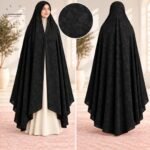 Woman wearing premium soft Irani Namaz Chadar for salah also known as Namaz Duppatta. BY CLOTHIFYDOTPK